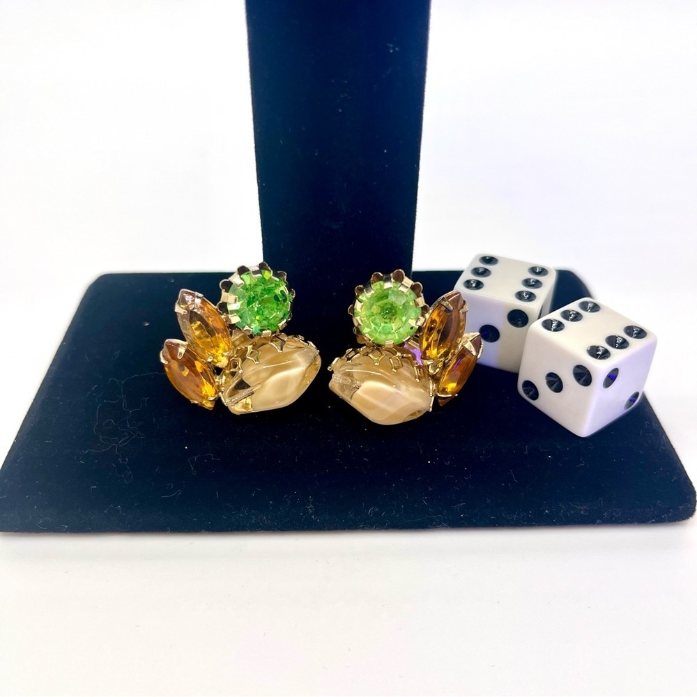 Vintage Czech Glass Cluster Earrings Peridot Green UV Reactive - Picture 8 of 11